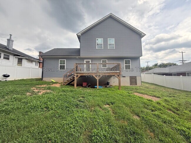 Building Photo - 2708 N Patterson Ave