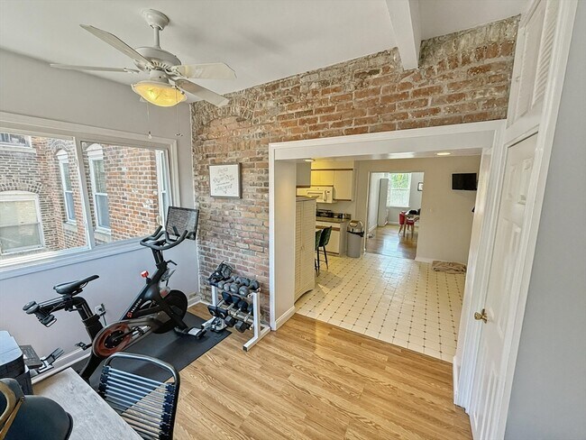 Building Photo - 153 Chiswick Rd