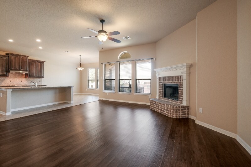 Building Photo - 3631 Valencia Peak