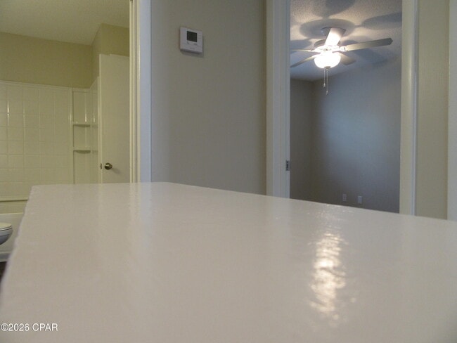 Building Photo - 2750 W 12th St