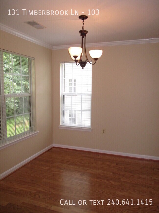 Building Photo - 131 Timberbrook Ln