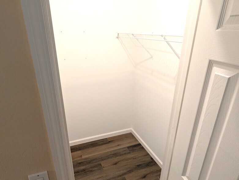 Building Photo - 3815 Sugar Creek Ct