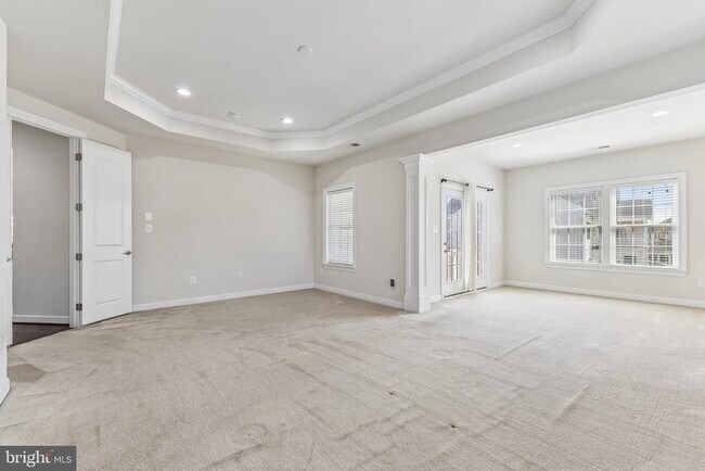 Building Photo - 42058 Barrymoore Pl