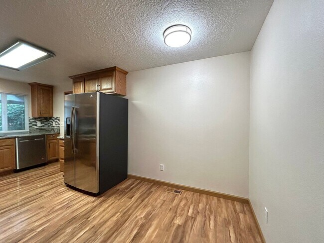 Building Photo - One Of The Top Rated Gems Of 2026: Serene 3 Bed + Bonus Room, 2.5 Bath Spacious House!