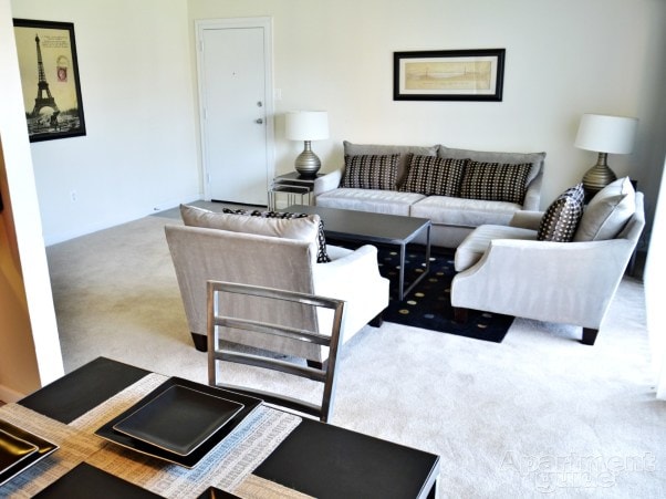 Primary Photo - Hillside Heights