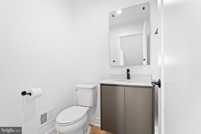 Building Photo - 5502 Topaz Ln