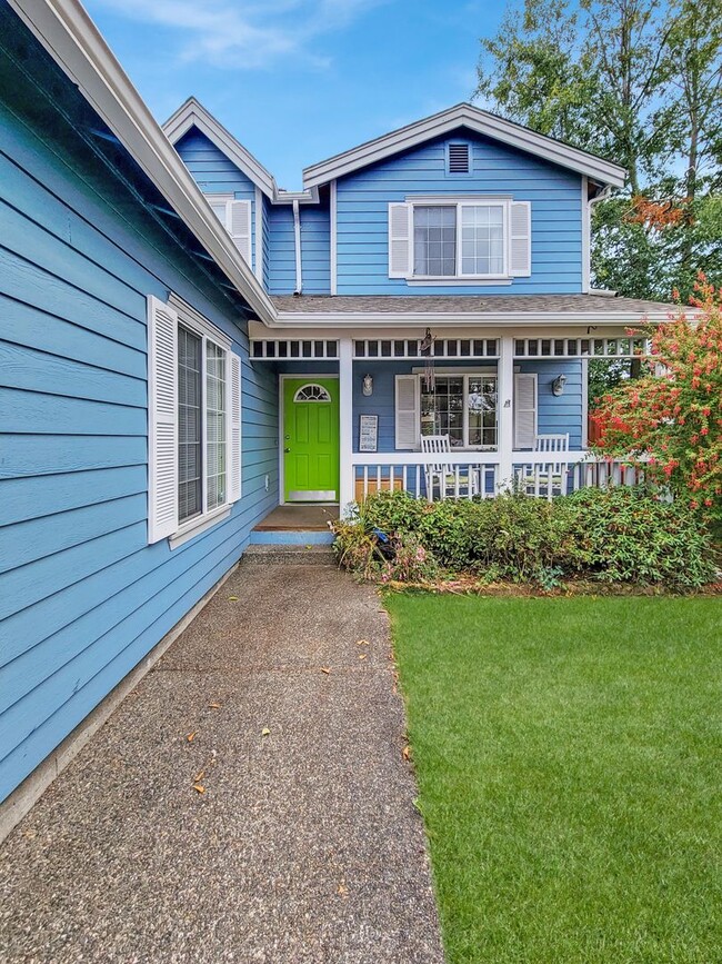 Building Photo - Beautiful N Bennett Street Home ****COMING SOON****