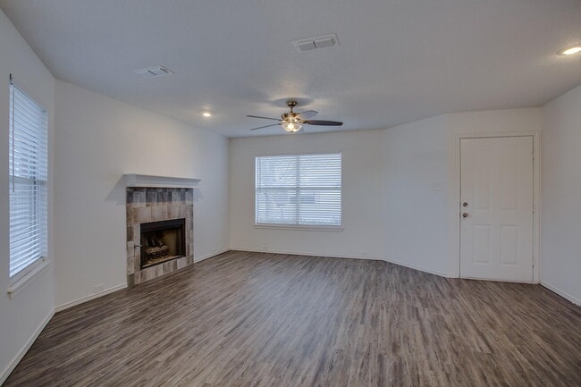 Building Photo - 2516 108th Dr