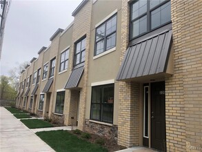 Building Photo - 224 Chapel St