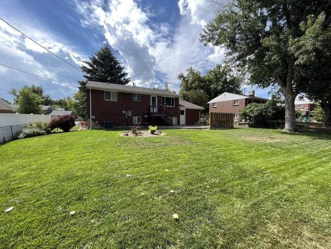 Building Photo - 6752 Quay Ct