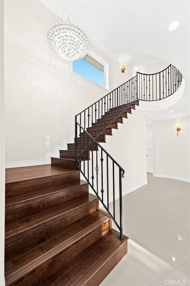 Building Photo - 416 N Altura Rd