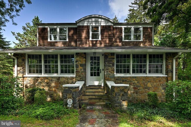Building Photo - 353 Cherry Hill Rd