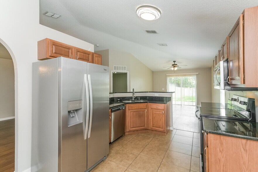 Building Photo - 5470 Silver Thistle Ln