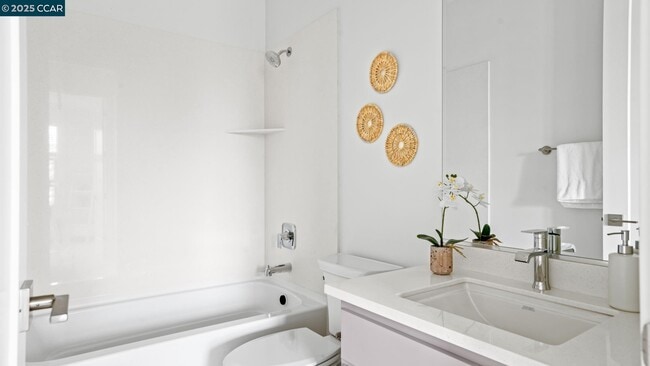 Building Photo - 2806 Chattleton Ln