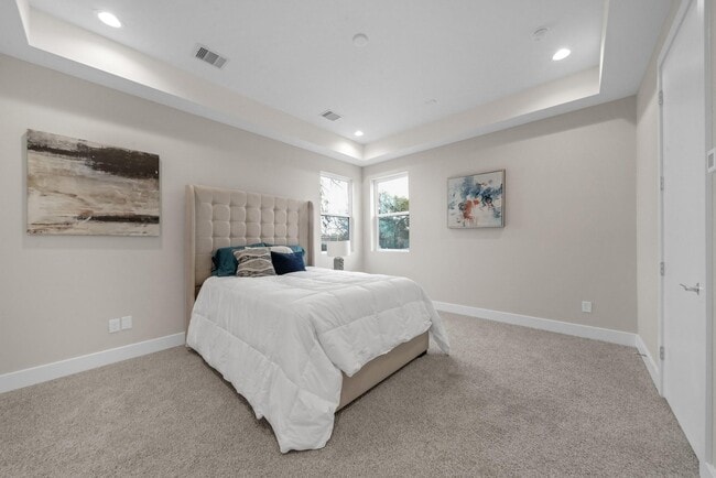 Building Photo - 2504 W Tidwell Rd