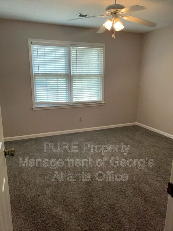 Building Photo - 1386 Stonehenge Ct
