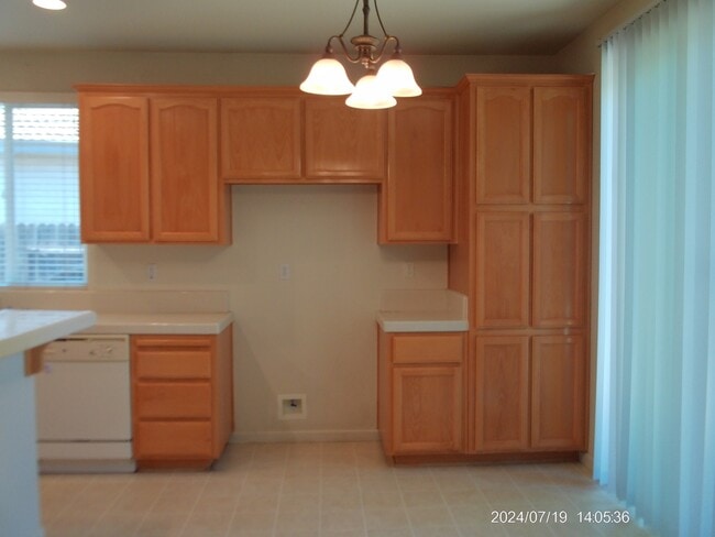 Building Photo - 1735 Cattail Dr