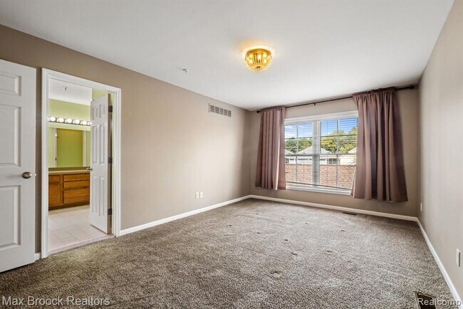 Building Photo - 3833 Forester Blvd