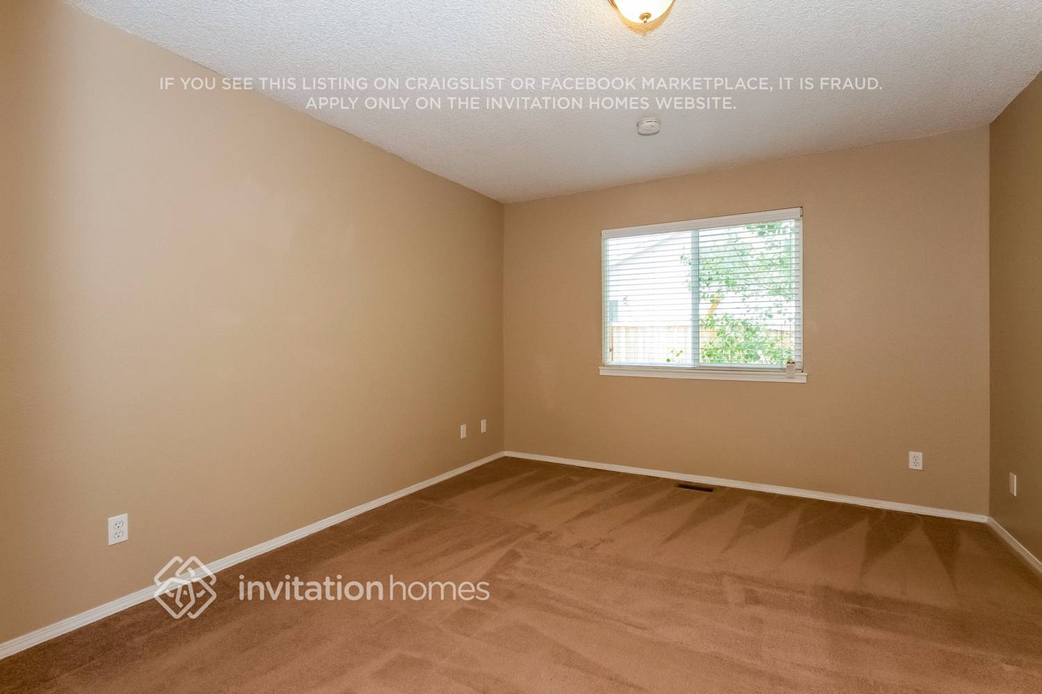 Building Photo - 575 Longfellow Ln