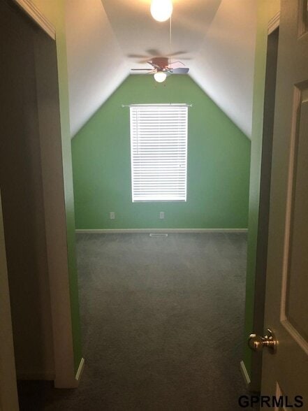 Building Photo - 2102 Quartz Dr