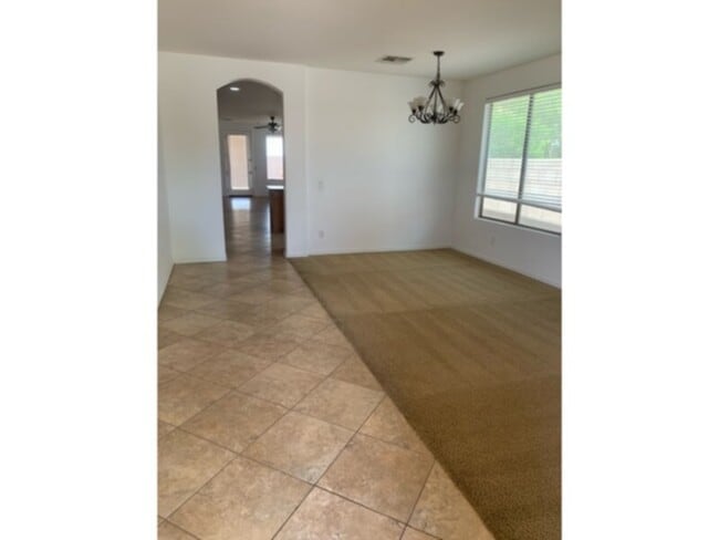 Building Photo - 3 bedroom, 2 bath home in Villago