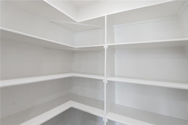 Building Photo - 707 Glenn Cir