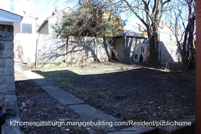 Building Photo - 198 St Joseph St