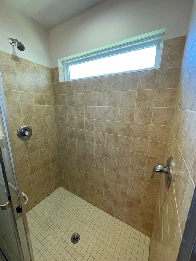 Building Photo - 5022 Dayflower Dr