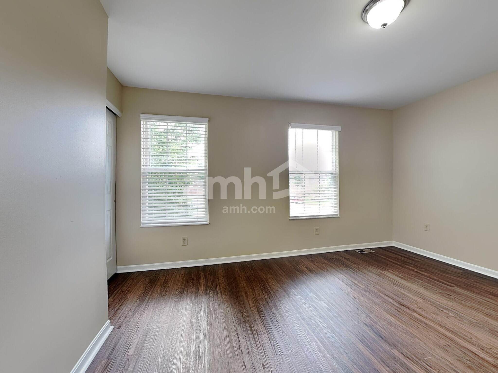 Building Photo - 6340 Deermeade Dr