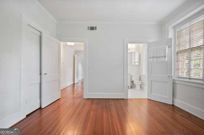 Building Photo - 1 S Prado NE