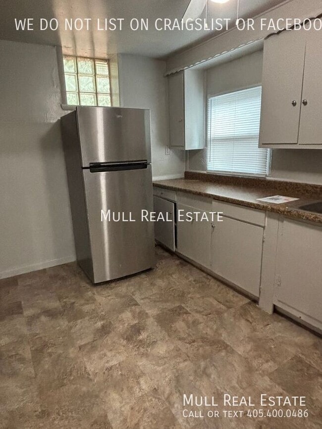 Building Photo - 502 1/2 N Wentz Street-