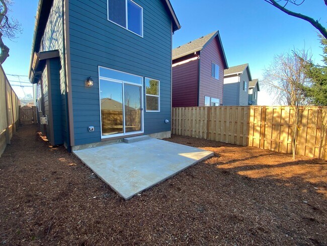 Building Photo - 9126 N Seward Ave