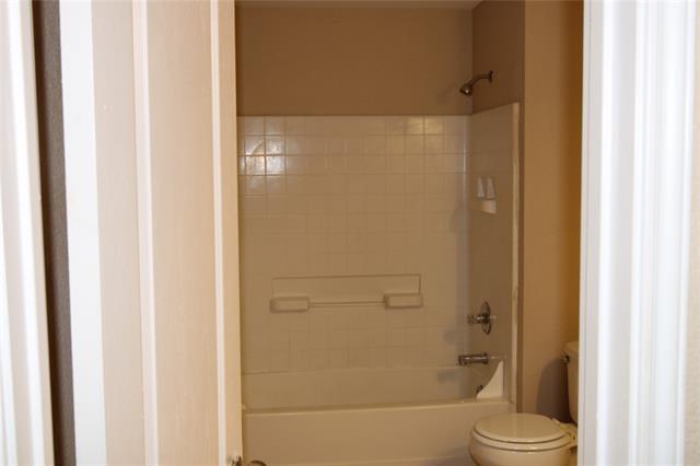 Building Photo - 2435 Castle Pines Dr