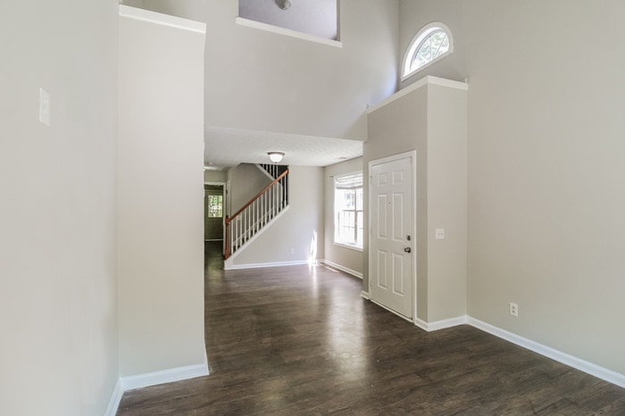 Building Photo - 3328 River Run Trail