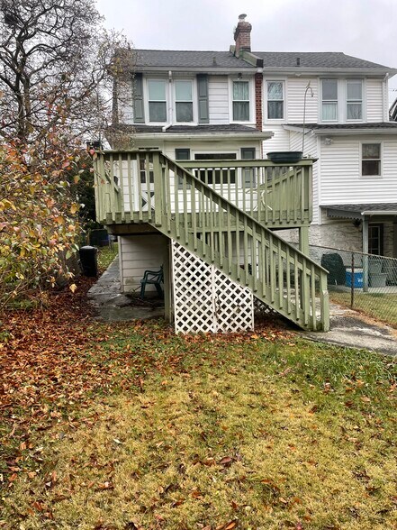 Building Photo - 108 Hasbrook Ave