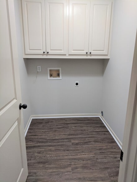 Building Photo - 506 Briars Bend