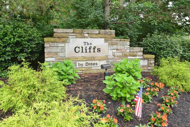 Building Photo - 7115 Sweetwater Dr