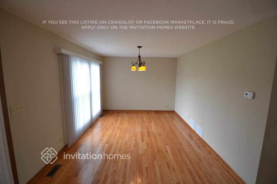 Building Photo - 328 Christine Ln