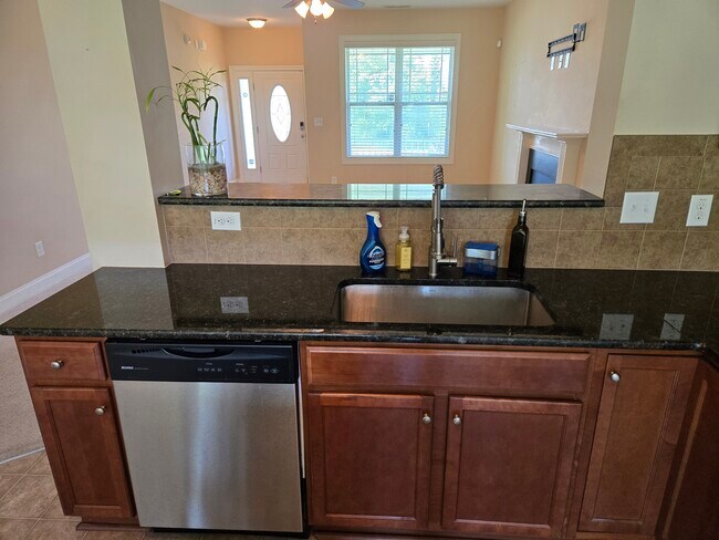 Building Photo - 47 Kentucky Derby Ln