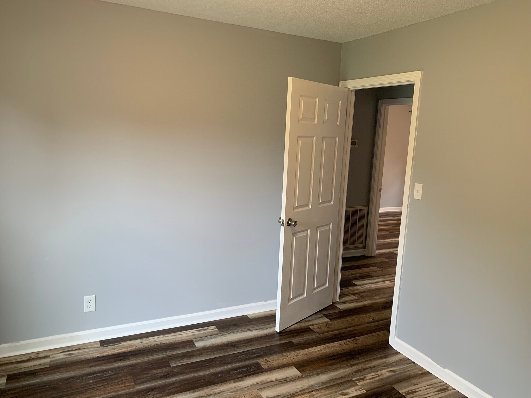 Building Photo - 601 Pembrook Pl