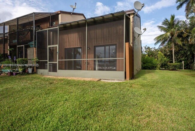 Building Photo - 4291 S Pine Island Rd