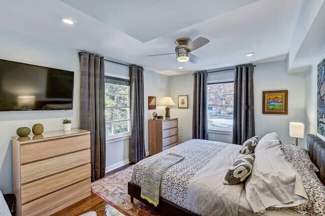 Building Photo - 510 Queens Rd