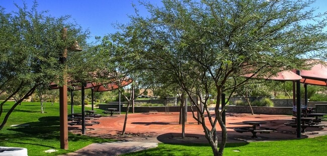 Building Photo - 7680 Lots Hills Dr