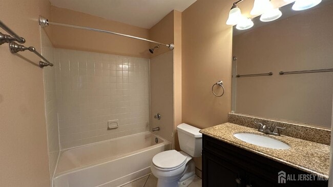 Building Photo - 9002 Tamarron Dr