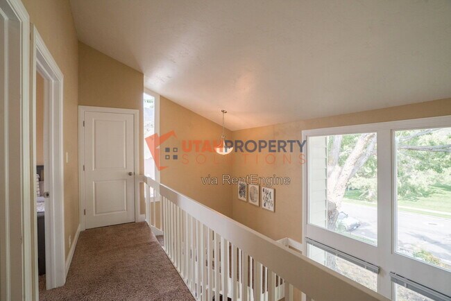 Building Photo - 7290 Racquet Club Dr