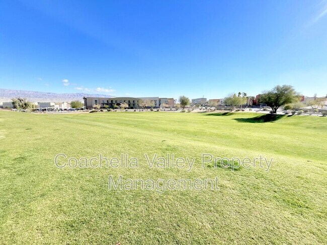 Building Photo - 41168 Emory Ln