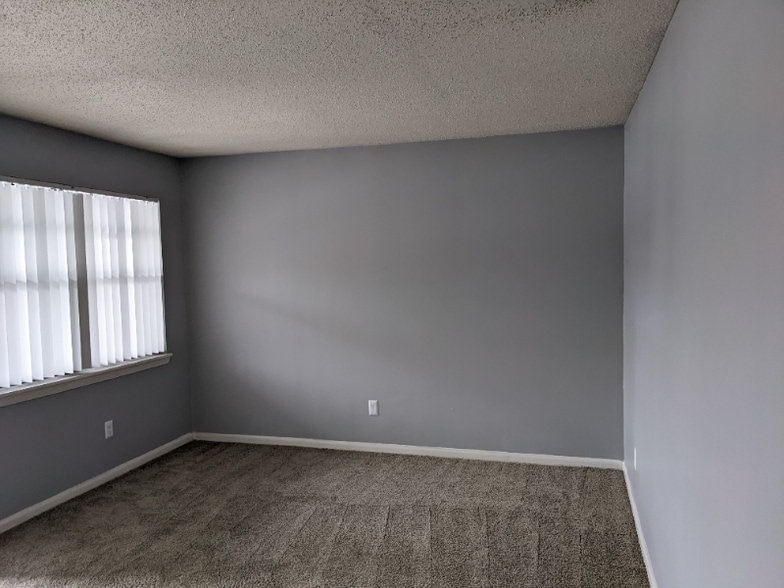 Building Photo - 3215 Baird Ave