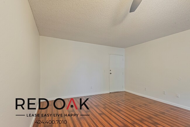 Building Photo - Now Pre-Leasing ~ Captivating One Bedroom ...