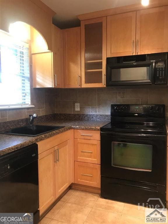 Building Photo - 1055 Baxter St