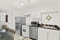 Building Photo - 243 Lake St